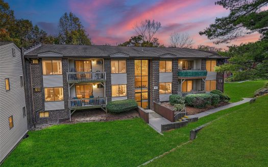 Condo For Sale in Pomona New York 1 Beds 1 Bath