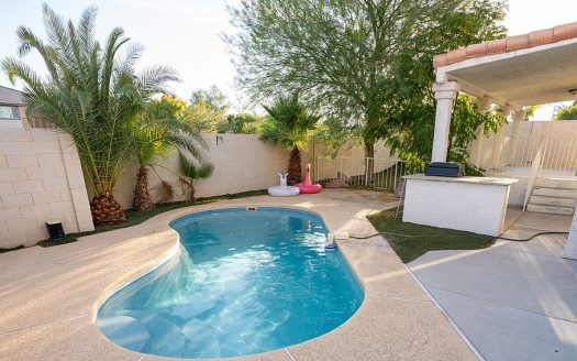 Single Family For Rent in Las Vegas Nevada 5 Beds 3 Baths