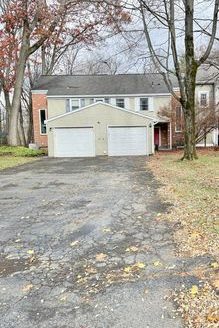 3-Bedroom Townhouse for Rent in Clifton Park, NY 12065 – $2250/mo | 2 Baths | Updated 2025