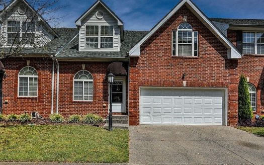 Condo for Sale in Old Hickory, TN 37138 – 3 Bedrooms, 3 Baths – $380000