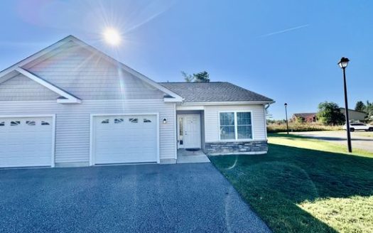 2-Bedroom Townhouse for Rent in Eden, NY 14057 – $1775/mo | 2 Baths | Updated 2025