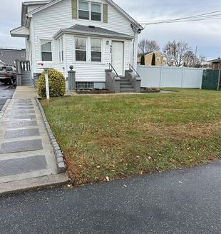 3-Bedroom Multi Family Home for Rent in West Babylon, NY 11704 – $3300/mo | 2 Baths | Updated 2025