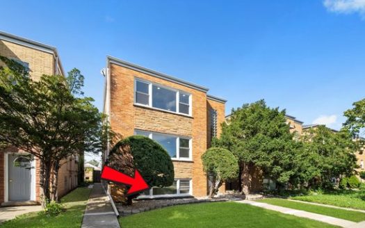 2-Bedroom Single Family Home for Rent in Elmwood Park, IL 60707 – $1800/mo | 1 Baths | Updated 2025