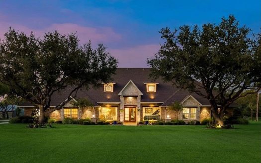 Single Family Home for Sale in Keller, TX 76244 – 6 Bedrooms, 7 Baths – $500000