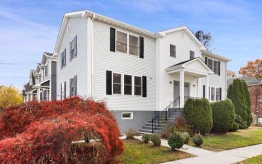 3-Bedroom Townhouse for Rent in Harrison, NY 10528 – $6500/mo | 3 Baths | Updated 2025