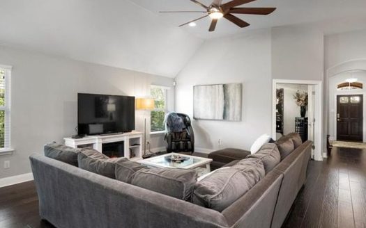 4-Bedroom Single Family Home for Rent in Manchaca, TX 78652 – $2700/mo | 3 Baths | Updated 2025