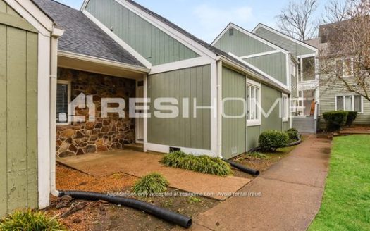 3-Bedroom Single Family Home for Rent in Hermitage, TN 37076 – $1745/mo | 3 Baths | Updated 2025