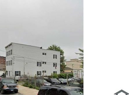3-Bedroom Townhouse for Rent in Pt Chester, NY 10573 – $3100/mo | 1 Baths | Updated 2025