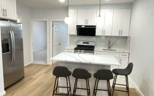 1-Bedroom Townhouse for Rent in Middle Village, NY 11379 – $2395/mo | 1 Baths | Updated 2025
