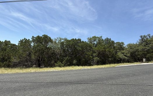 Lot for Sale in Boerne, TX 78006 – 1 Bedroom, 1 Bath – $349000