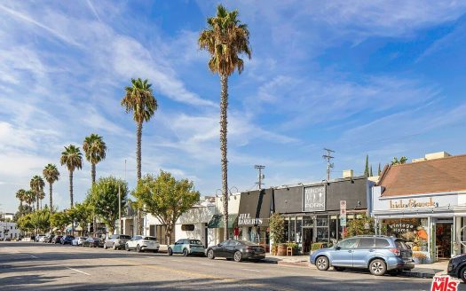 Condo for Sale in Studio City, CA 91604 – 3 Bedrooms, 3 Baths – $1595000