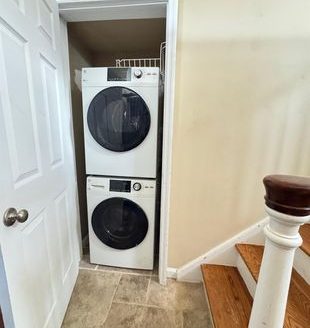 2-Bedroom Single Family Home for Rent in East Patchogue, NY 11772 – $2800/mo | 1 Baths | Updated 2025