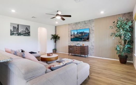 5-Bedroom Single Family Home for Rent in Manor, TX 78653 – $3950/mo | 3 Baths | Updated 2025