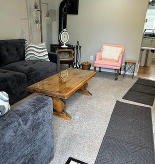 3-Bedroom Townhouse for Rent in Ellicottville, NY 14731 – $4300/mo | 1 Baths | Updated 2025
