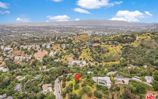 Lot for Sale in Studio City, CA 91604 – 1 Bedroom, 1 Bath – $450000