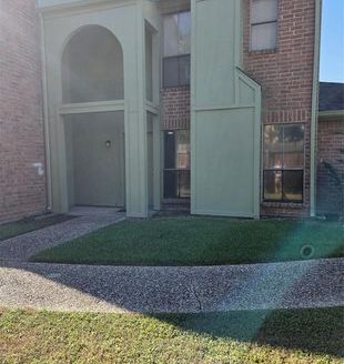3-Bedroom Townhouse  for Rent in Stafford, TX 77477 – $1600/mo | 4 Baths | Updated 2025