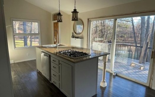 3-Bedroom Apartment for Rent in Delmar, NY 12054 – $1950/mo | 2 Baths | Updated 2025