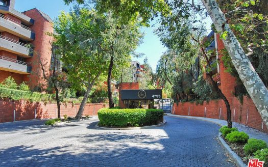 Condo for Sale in Encino, CA 91436 – 2 Bedrooms, 3 Baths – $1199000