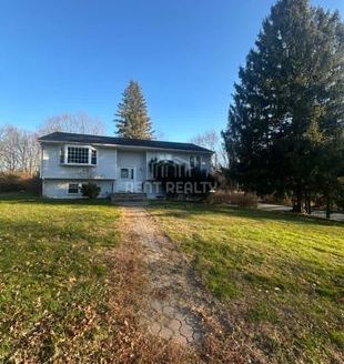 4-Bedroom Single Family Home for Rent in Monroe, NY 10950 – $3400/mo | 2 Baths | Updated 2025