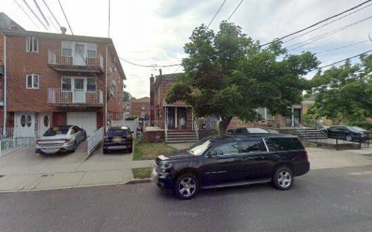 3-Bedroom Townhouse for Rent in Queens Village, NY 11427 – $3300/mo | 2 Baths | Updated 2025