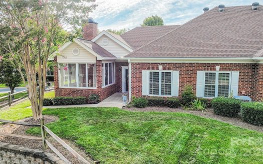 Condo for Sale in Charlotte, NC 28277 – 2 Bedrooms, 2 Baths – $422500