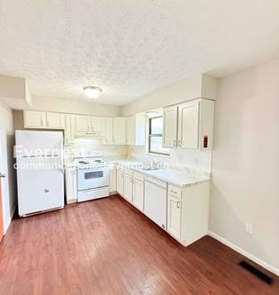 3-Bedroom Townhouse for Rent in Powell, OH 43065 – $1695/mo | 2 Baths | Updated 2025