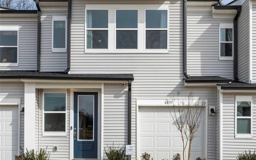 Townhouse for Sale in Charlotte, NC 28269 – 3 Bedrooms, 3 Baths – $326566