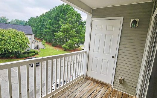 Condo for Sale in Charlotte, NC 28215 – 3 Bedrooms, 2 Baths – $250000