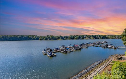 Condo for Sale in Charlotte, NC 28278 – 2 Bedrooms, 2 Baths – $397500