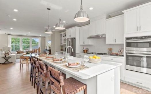 Townhouse for Sale in Charlotte, NC 28262 – 4 Bedrooms, 4 Baths – $461392