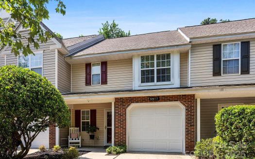 Townhouse for Sale in Charlotte, NC 28216 – 2 Bedrooms, 3 Baths – $267000