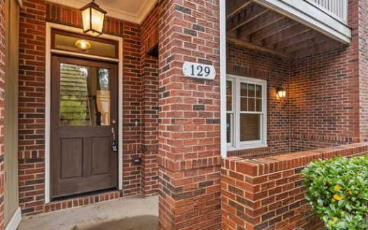 Townhouse for Sale in Charlotte, NC 28208 – 3 Bedrooms, 4 Baths – $595000