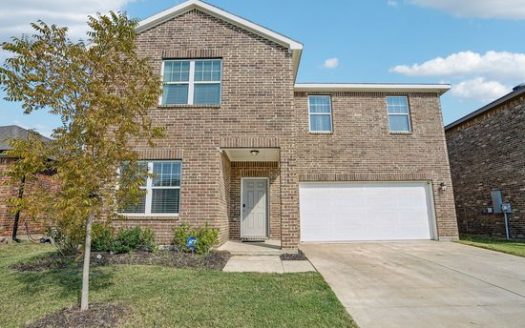 Single Family Home for Sale in Crowley, TX 76036 – 5 Bedrooms, 3 Baths – $349000