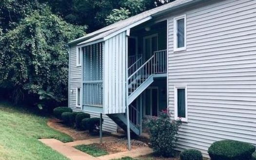 Condo for Sale in Charlotte, NC 28210 – 2 Bedroom, 1 Bath – $130000