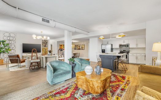 Condo for Sale in Charlotte, NC 28209 – 2 Bedrooms, 2 Baths – $425000