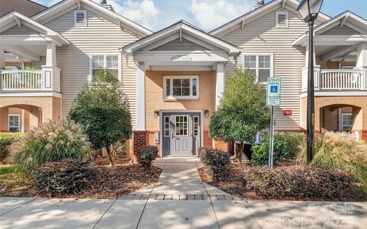 Condo for Sale in Charlotte, NC 28277 – 2 Bedrooms, 2 Baths – $239900