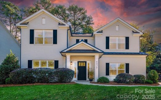Single Family Home for Sale in Charlotte, NC 28210 – 5 Bedrooms, 4 Baths – $1150000