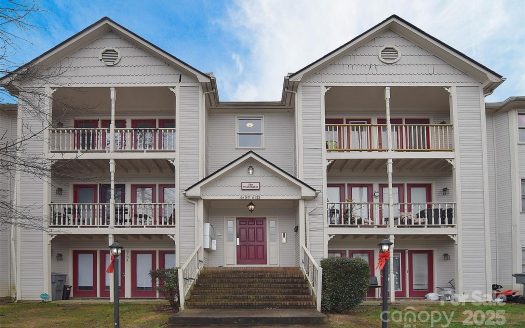 Condo for Sale in Charlotte, NC 28215 – 2 Bedrooms, 2 Baths – $149900