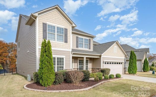 Single Family Home for Sale in Uninc, NC 28278 – 5 Bedrooms, 3 Baths – $675000