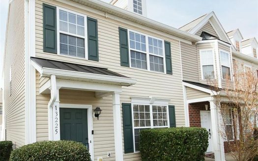 Townhouse for Sale in Charlotte, NC 28273 – 2 Bedrooms, 3 Baths – $282000